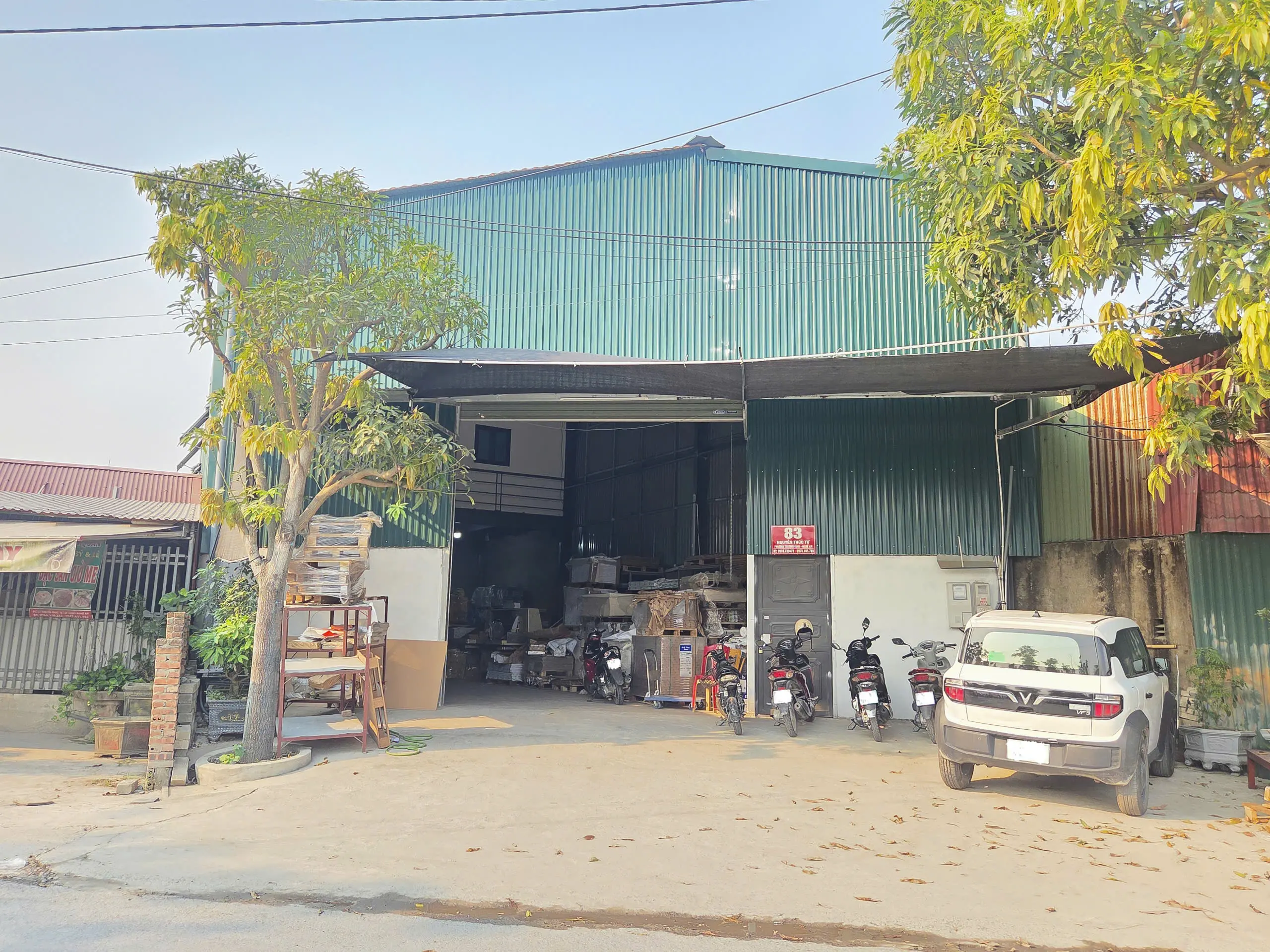 Tổng kho giấy Nghệ An Paper với hệ thống kho bãi rộng lớn, hiện đại ngay tại TP Vinh, luôn sẵn sàng nguồn cung giấy in và giấy vệ sinh công nghiệp cho khách hàng B2B